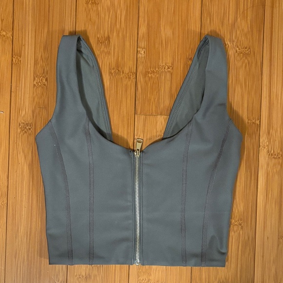Abercrombie & Fitch Tops - YPB Abercrombie & Fitch Charcoal Zip-Up Crop Top XS